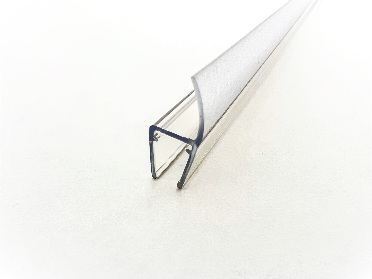 Lippendichtung 180° für fluchtende Türen, mit leicht gewölbter Lippe, für Lücken von 6 - 11 mm, Art.Nr. 5001