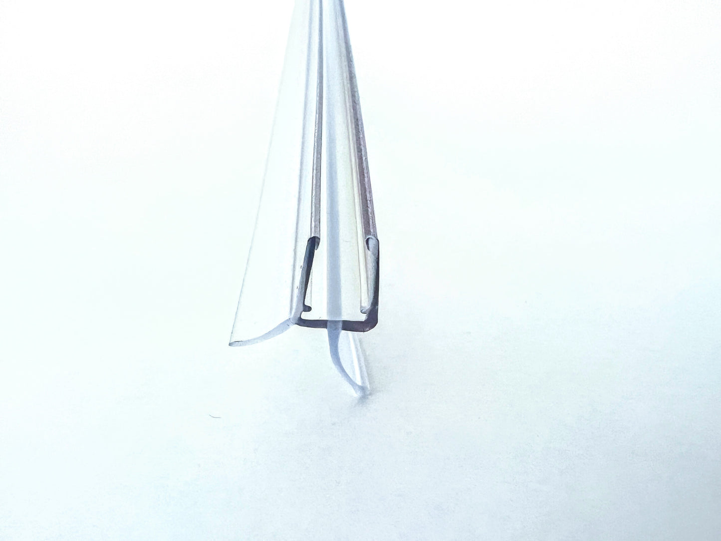 Streiflippendichtung mit Abtropfleiste und Verstärkung unten, für Lücken von 14 - 17 mm, Art.Nr. 5101