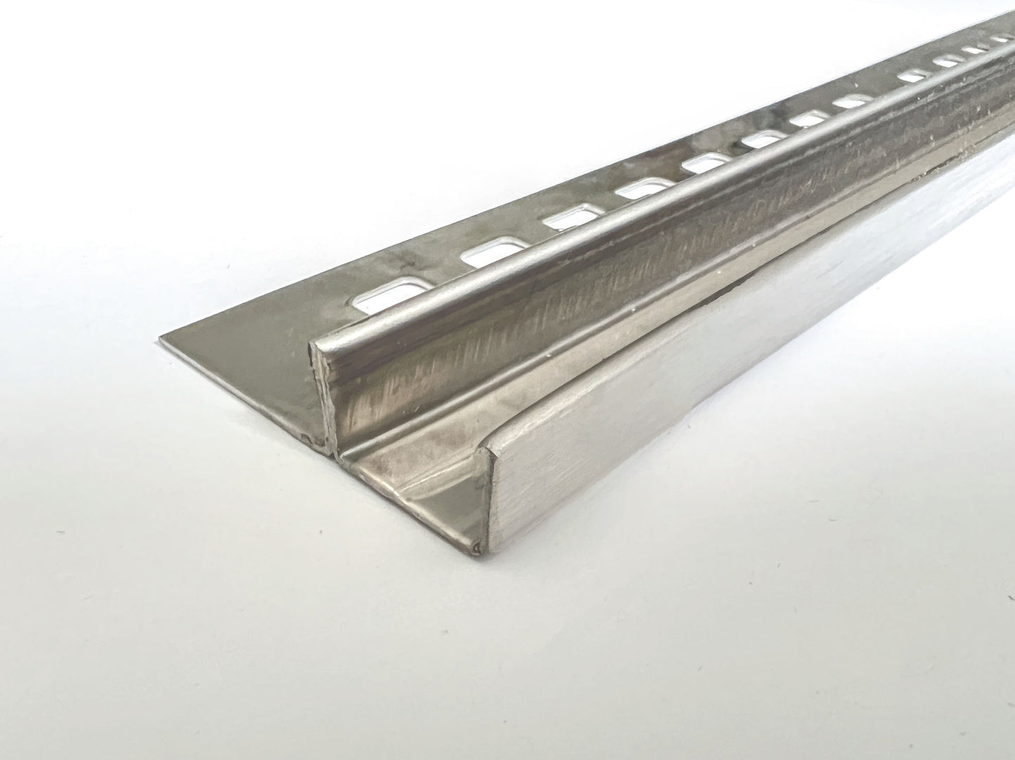 Fliesen-U-Winkelprofil "Slimline"; Edelstahl matt geschliffen K220 (gebürstet); Art.Nr. U-E-K220