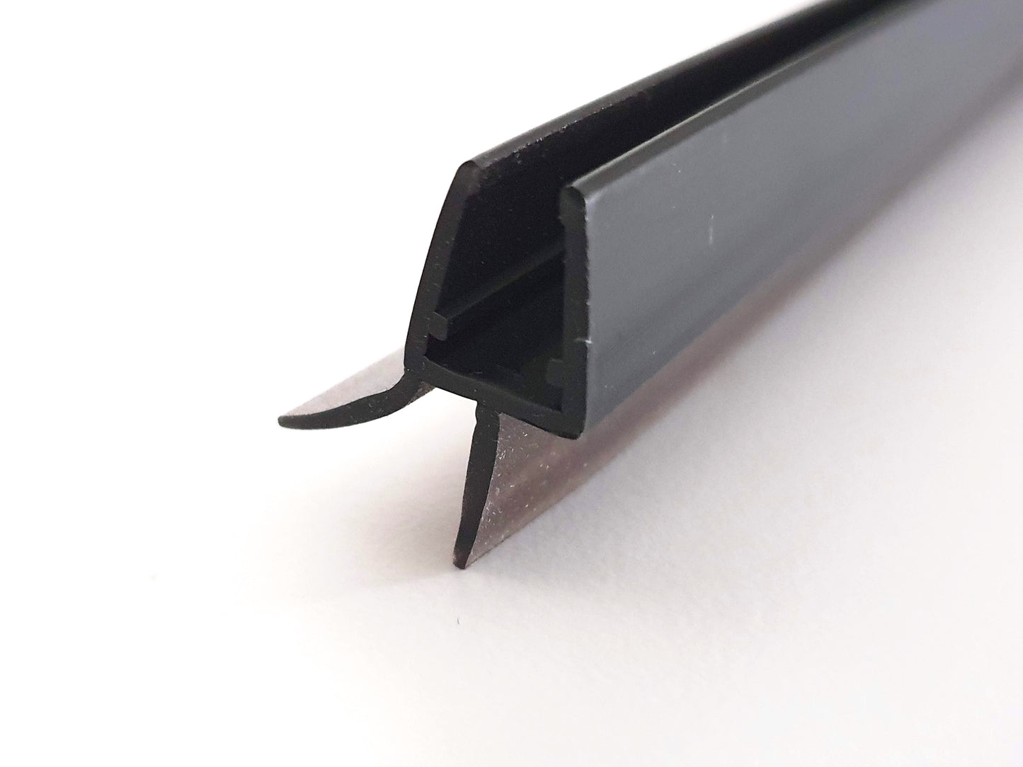 schwarze Dusch-Türdichtung mit Lippe nach unten,  Art.Nr. 5102-B