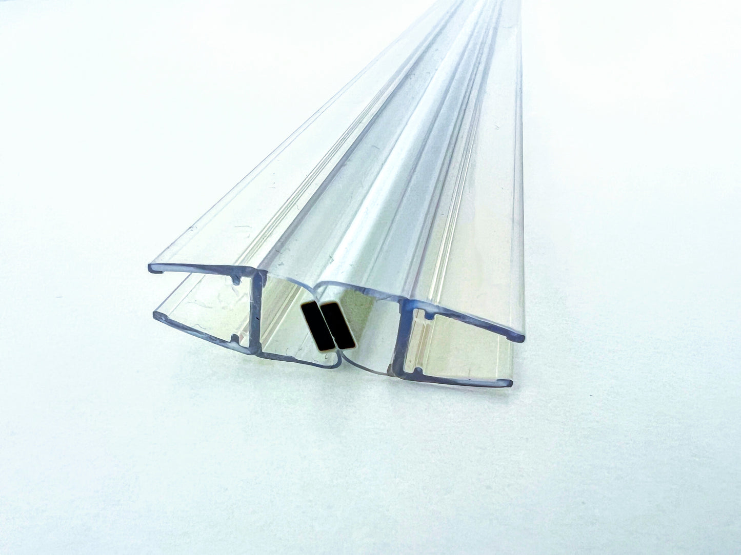 Magnetdichtung 180° fluchtend mit 67° schrägem Magnetstreifen (2-er Set), Art.Nr. 6052 (6062)