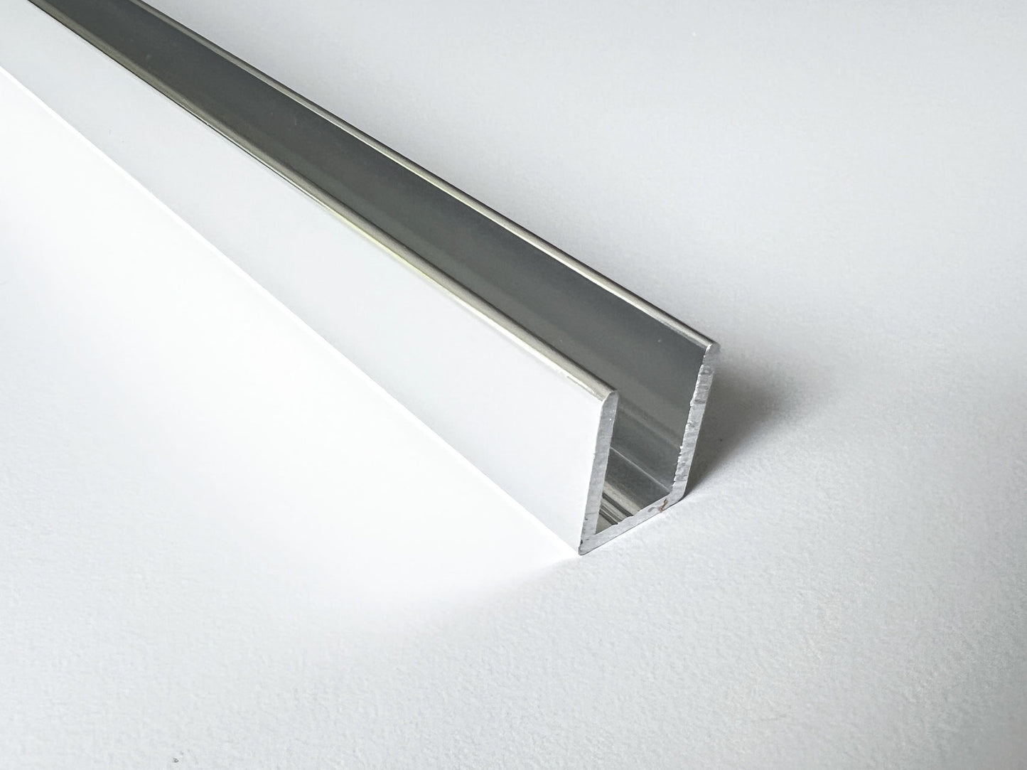 Alu-U-Wandprofil zur innenseitigen Silikonverklebung, Art.Nr. SDCD38/12