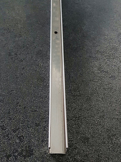 Edelstahl-U-Wandprofil zur innenseitigen Silikonverklebung, Höhe 15 mm, Art.Nr. UB15