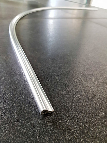 Schwallprofil aus Alu gebogen, 15 x 8 mm; Art.Nr. 8881/8882