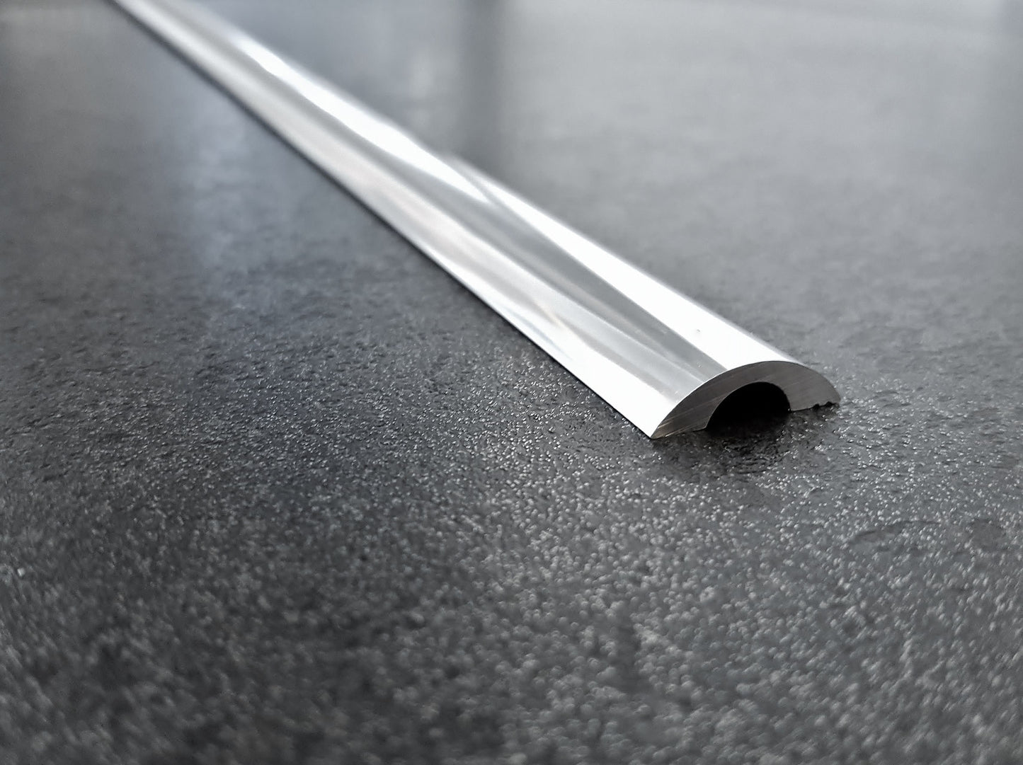 Alu-Schwallprofil runde Form; 20 x 6 mm; SDT980